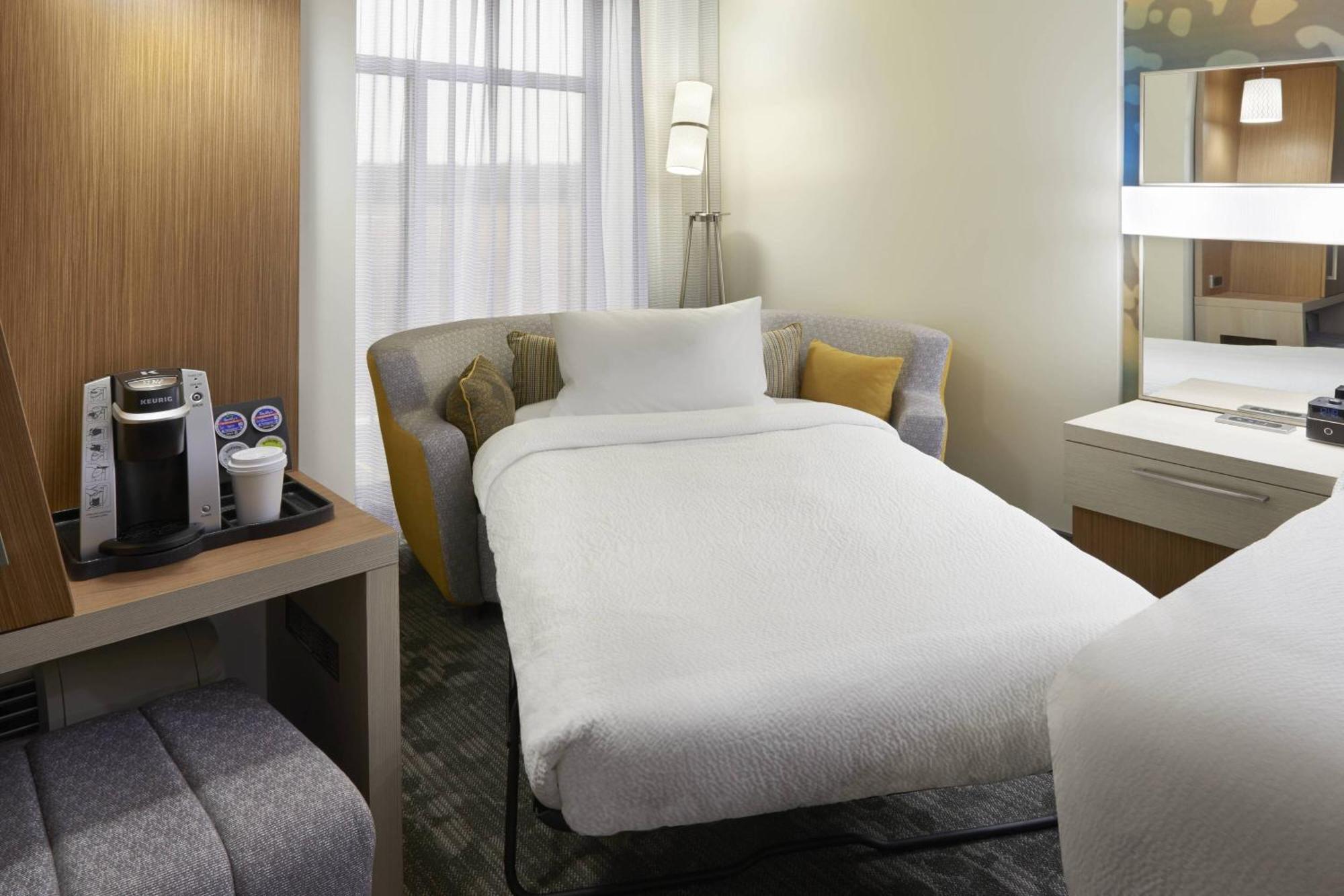 Courtyard By Marriott Oshawa Hotel Buitenkant foto